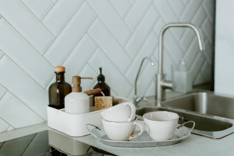 How to Make Your Kitchen Counters Clutter-Free with Easy Tips